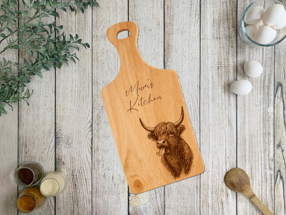 Personalised Wooden Highland Cow Chopping Board – Custom Engraved Kitchen Gift