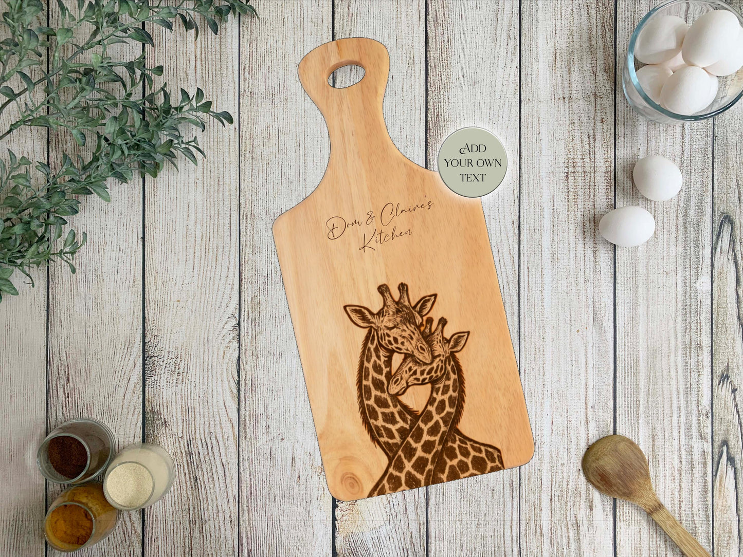 Personalised Giraffe Engraved Wooden Chopping Board – Couples Gift | Wedding, Anniversary & Housewarming